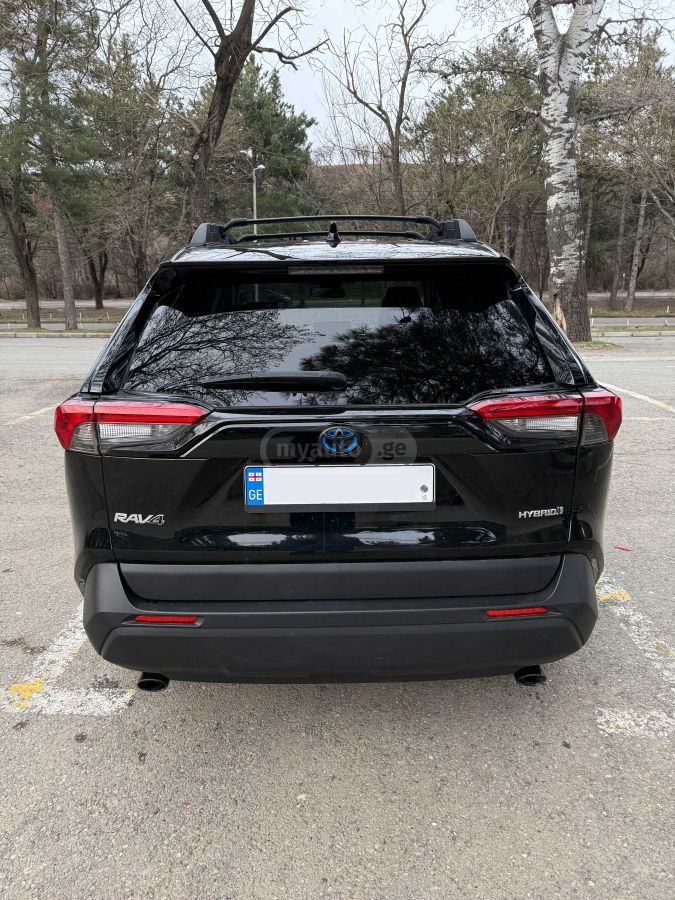 Toyota RAV 4 - фото 6