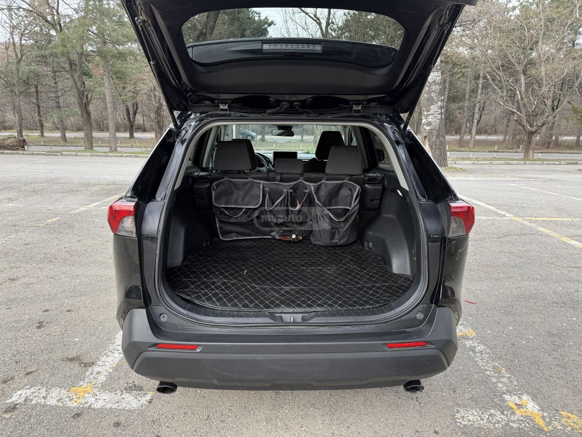 Toyota RAV 4 - фото 9