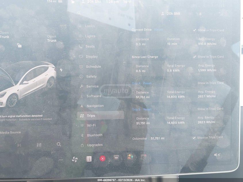 Tesla Model 3 - фото 15