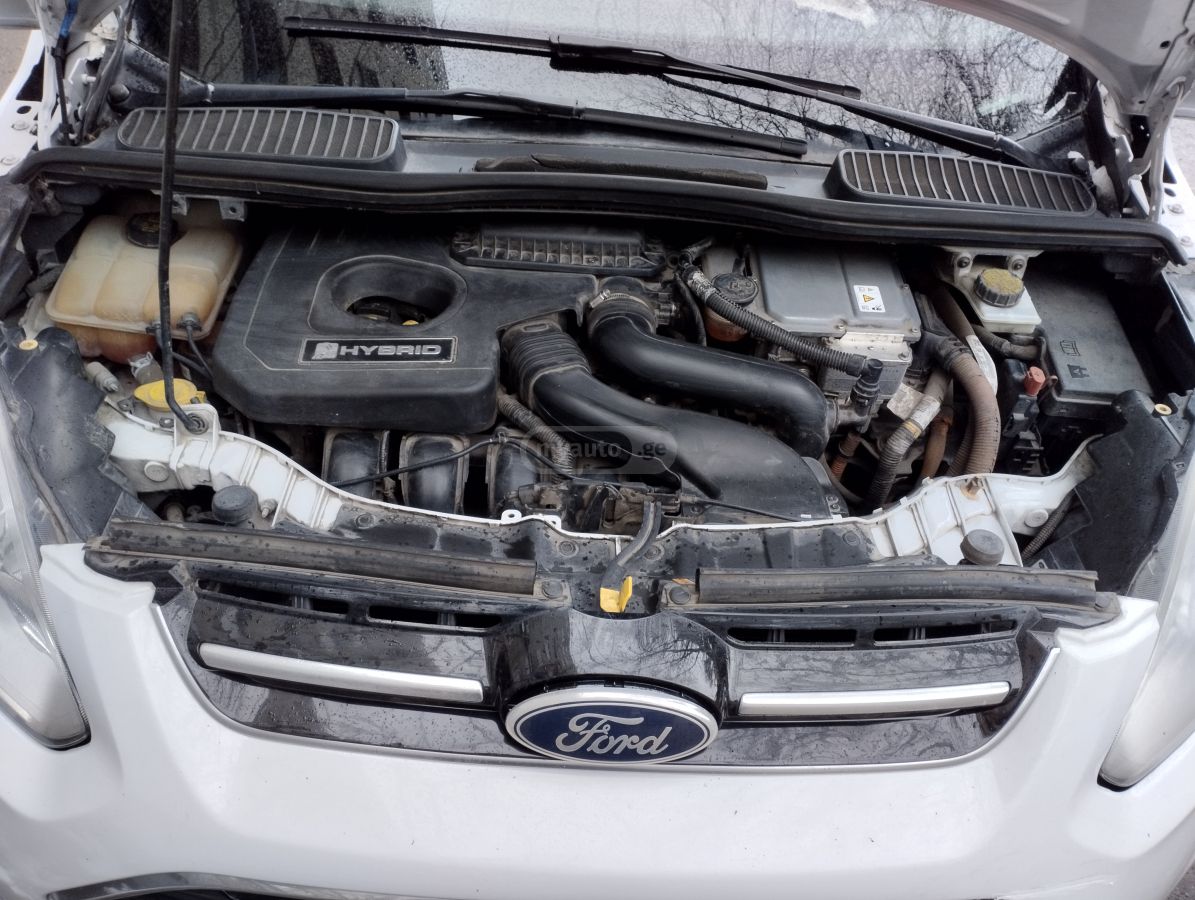 Ford C-MAX - фото 1