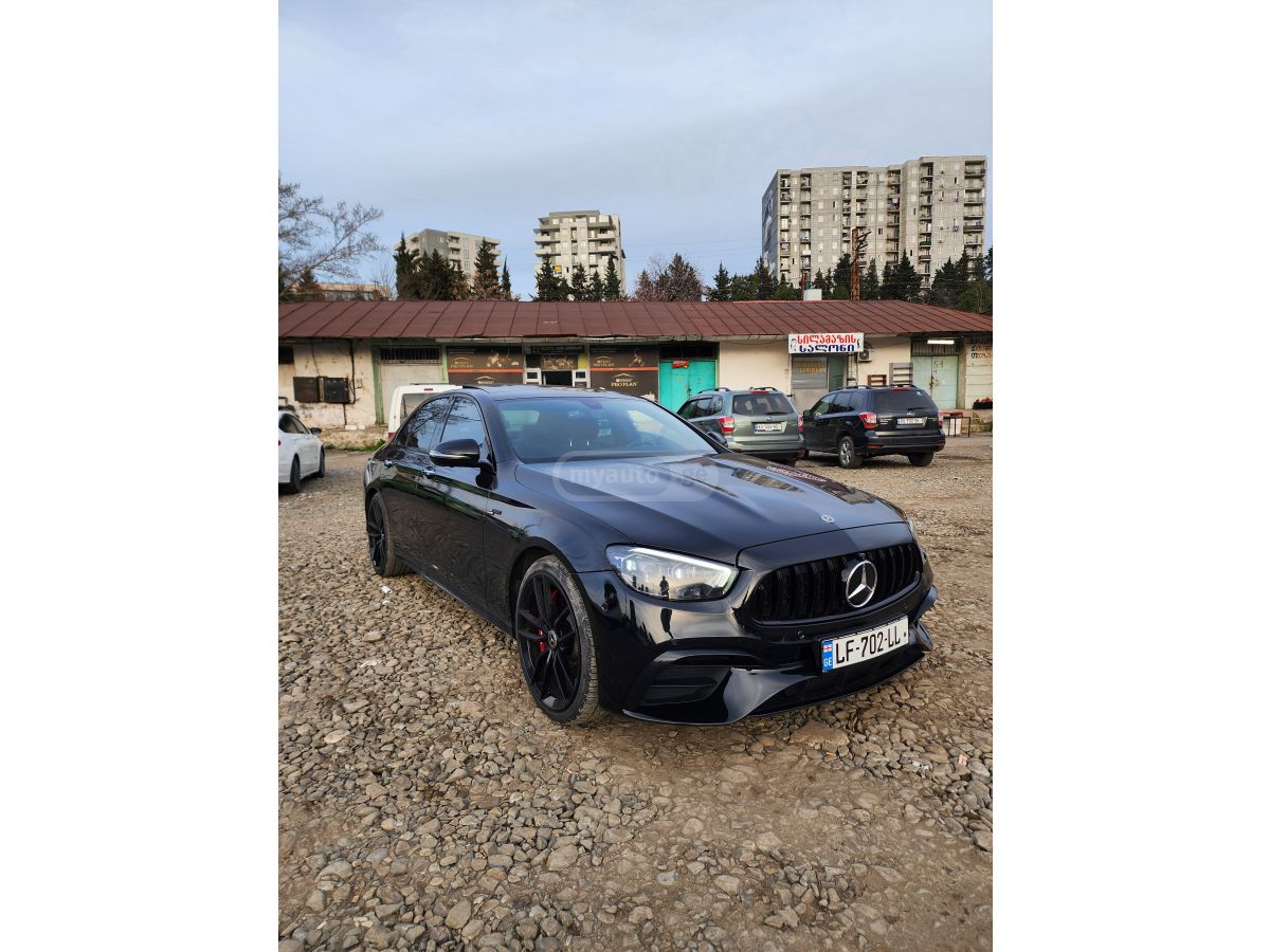 Mercedes-Benz E53 AMG - фото 3