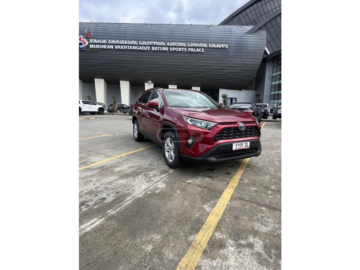 Toyota RAV 4 - фото 3