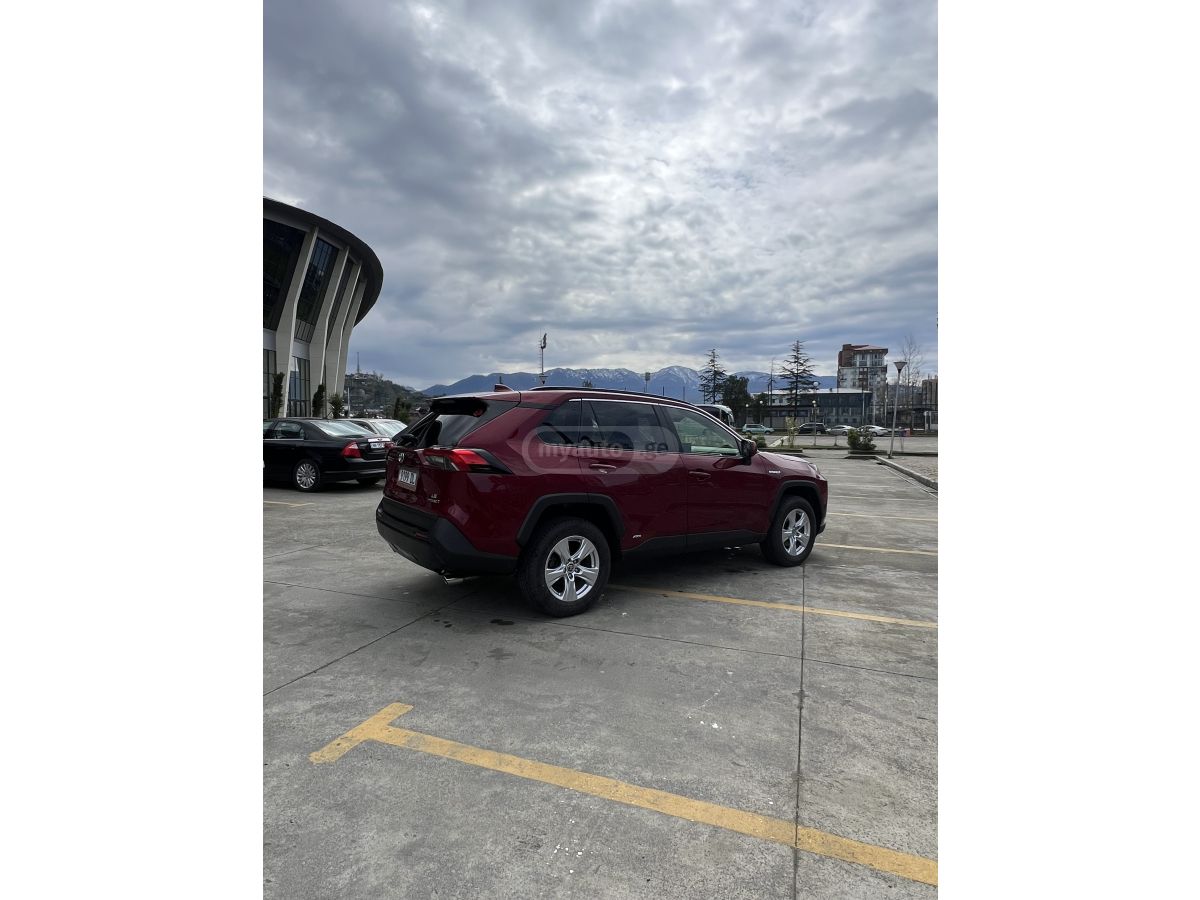 Toyota RAV 4 - фото 5