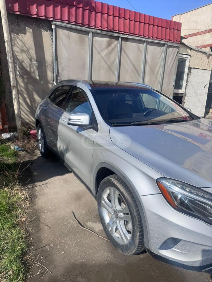 Mercedes-Benz GLA 250 - фото 2