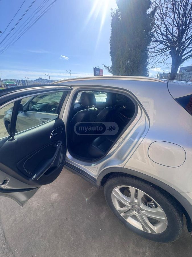 Mercedes-Benz GLA 250 - фото 5