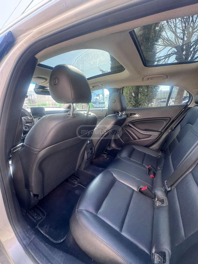 Mercedes-Benz GLA 250 - фото 6