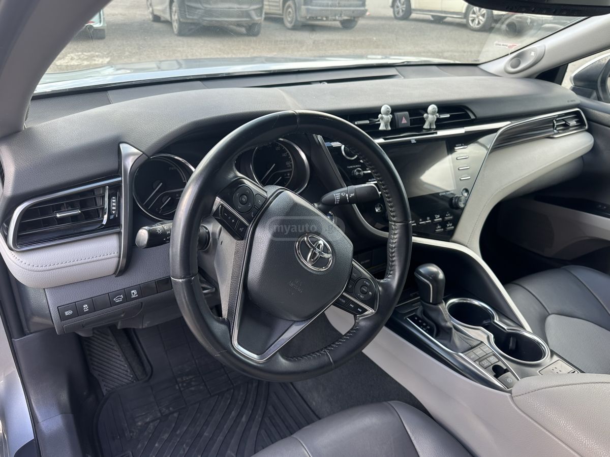 Toyota Camry - фото 9