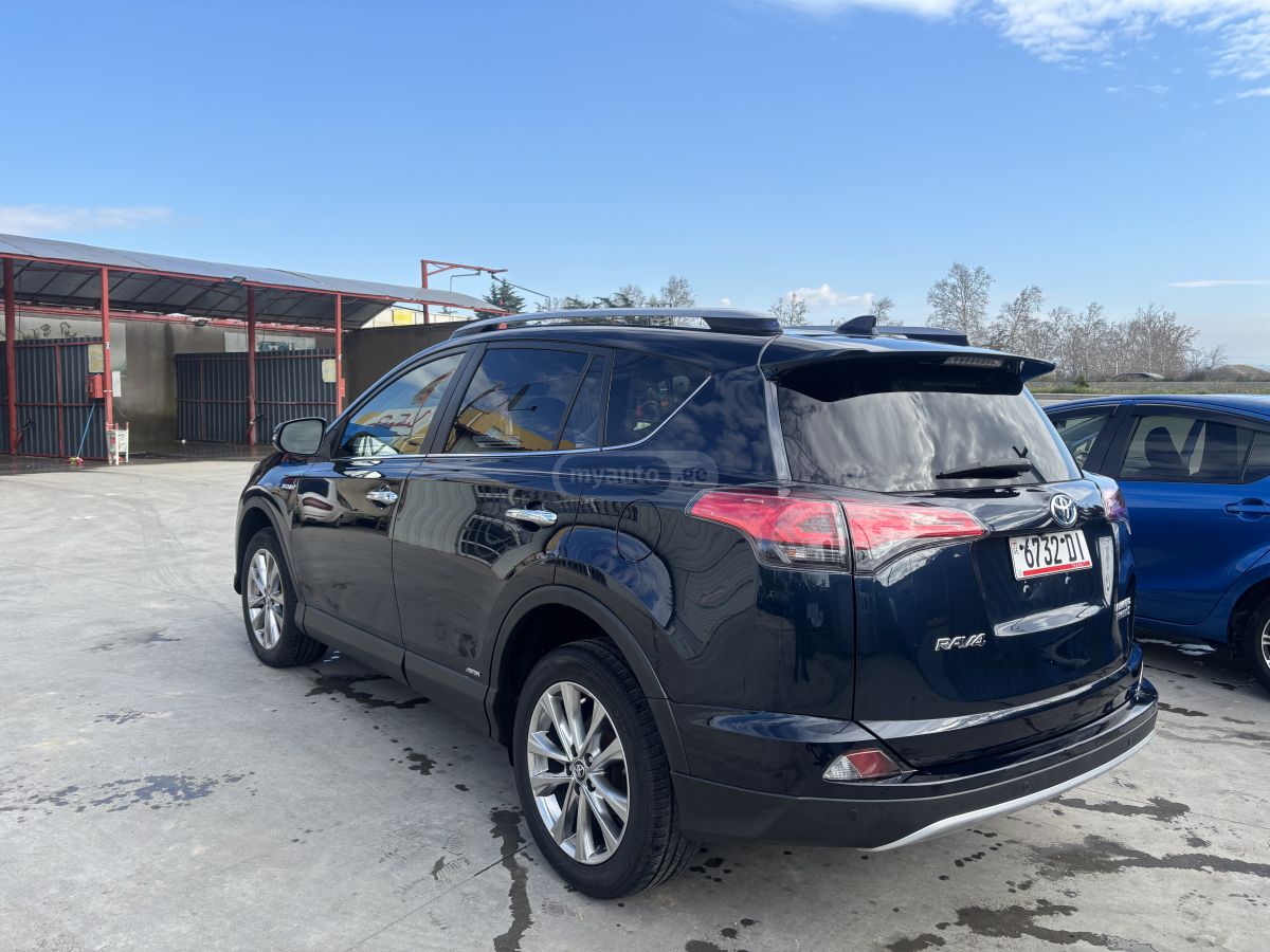 Toyota RAV 4 - фото 3