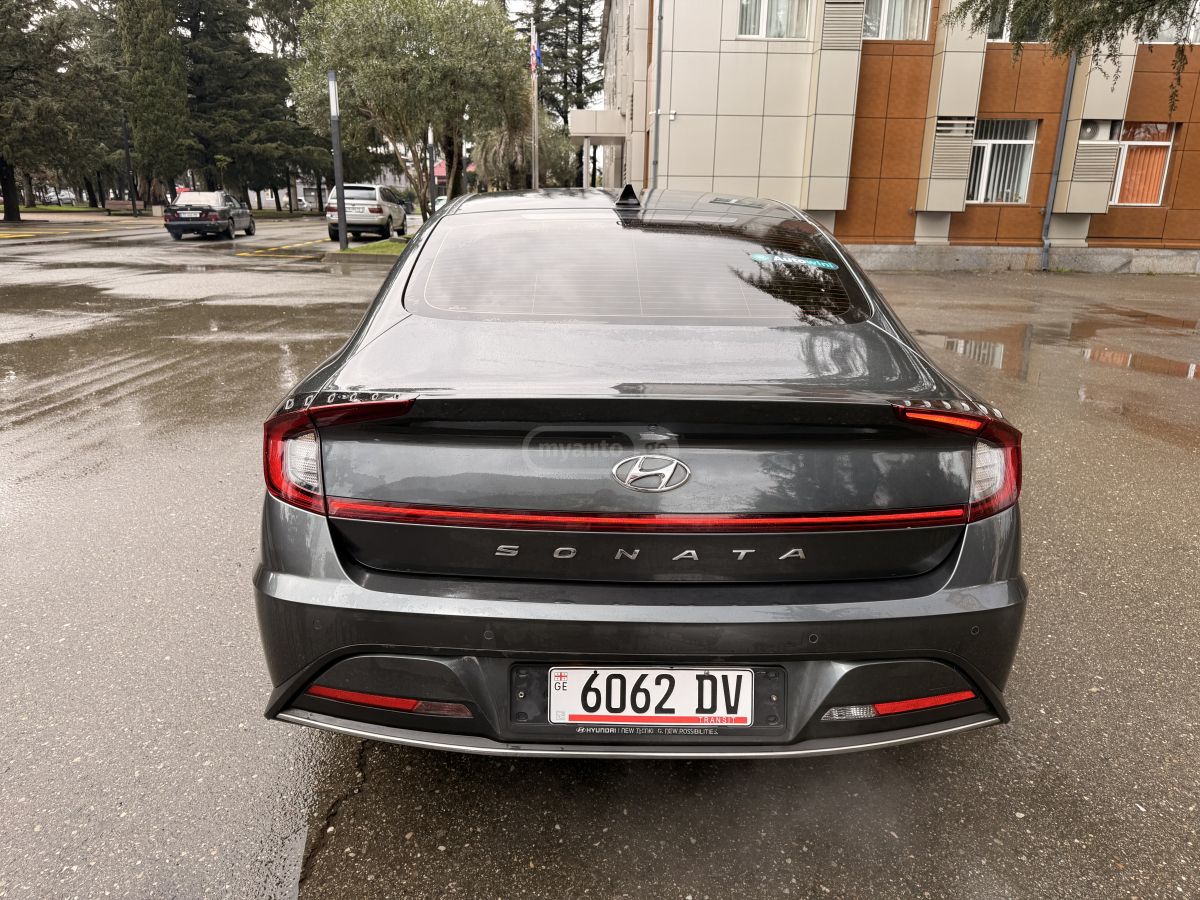 Hyundai Sonata - фото 2