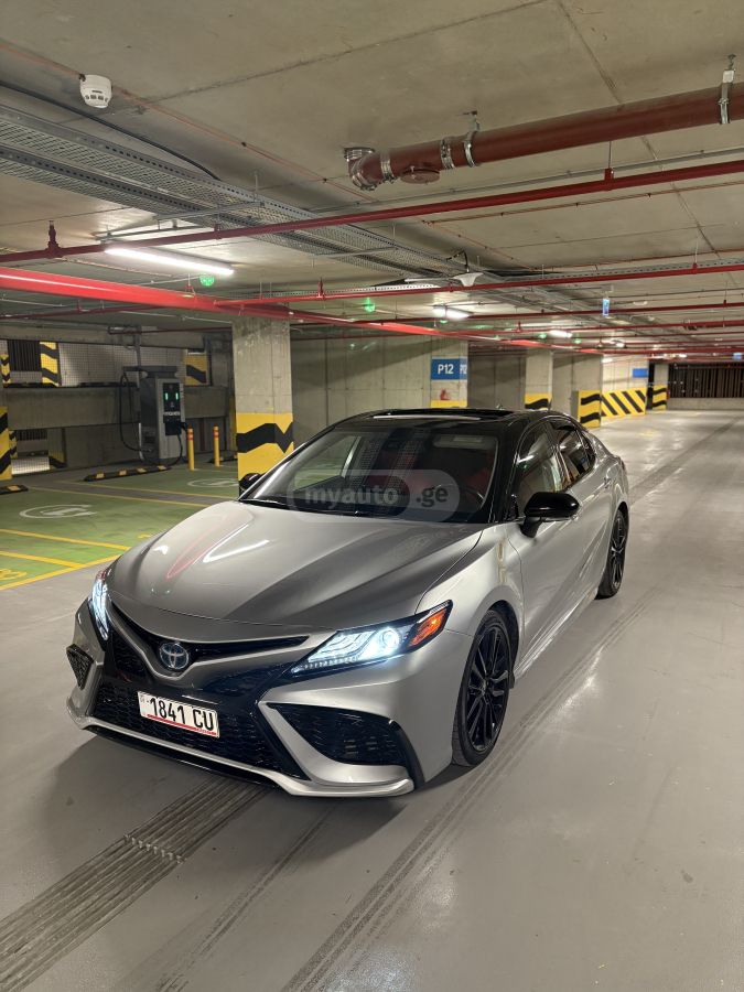 Toyota Camry - фото 5