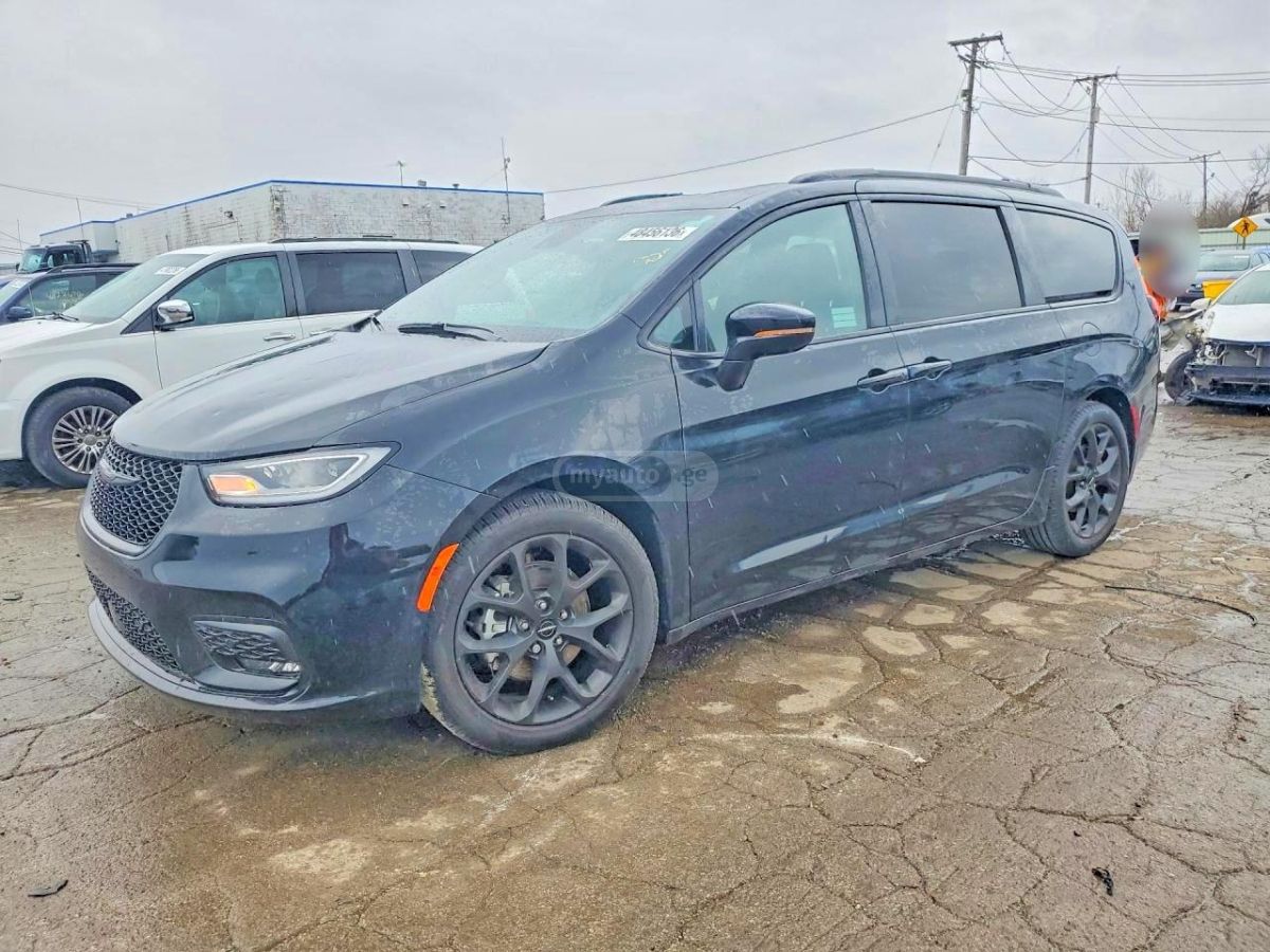 Chrysler Pacifica 2024 — миниатюра 1