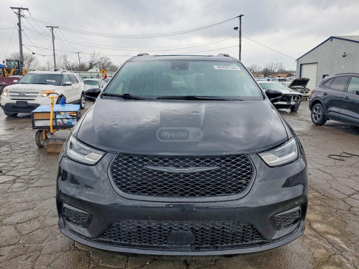 Chrysler Pacifica 2024 — миниатюра 5