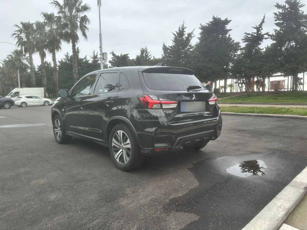 Mitsubishi Outlander Sport - фото 4