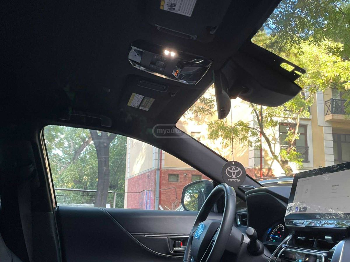 Toyota Nightshade 4dr All-Wheel Drive — миниатюра 8