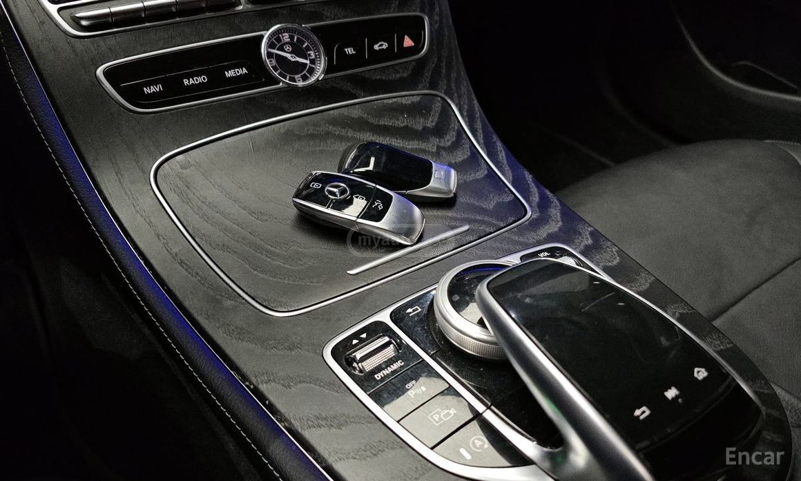 Mercedes-Benz E 250 2020 — миниатюра 11