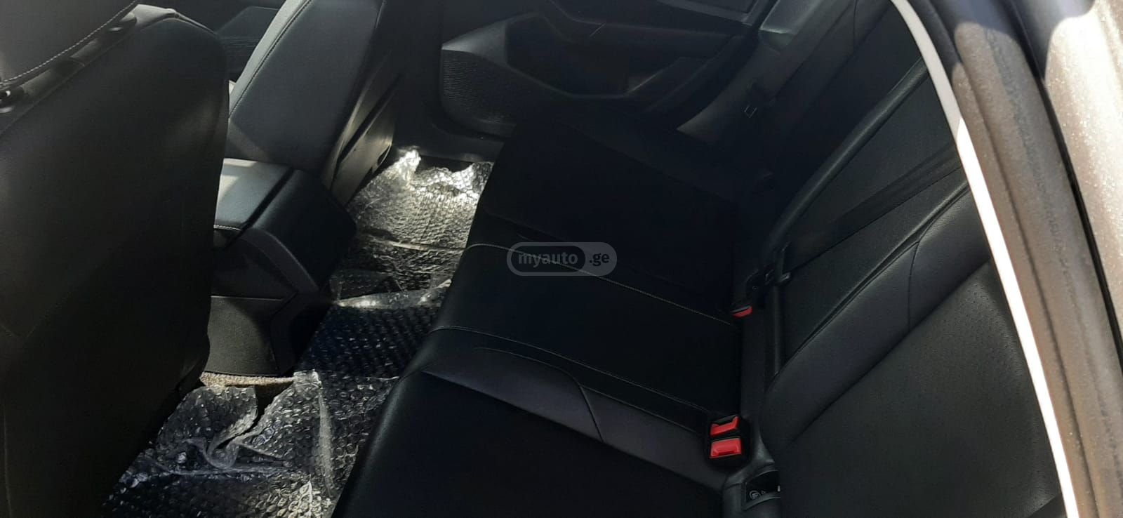 Volkswagen Jetta - фото 7