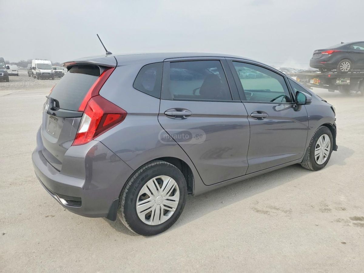 Honda FIT - фото 3