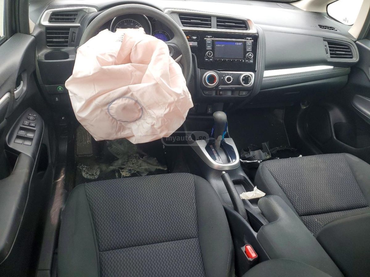 Honda FIT - фото 8