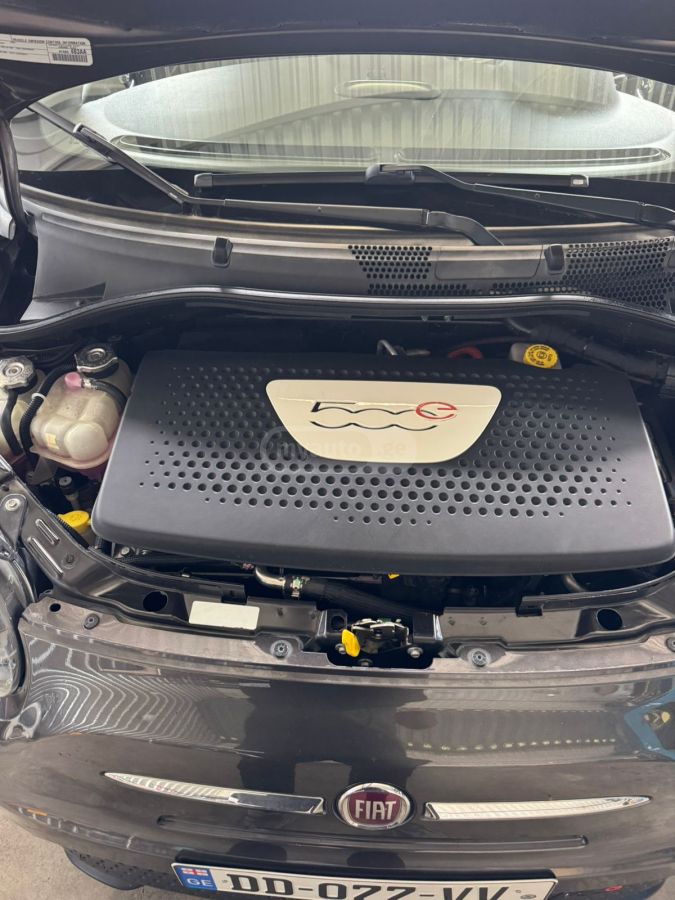 Fiat 500e - фото 2