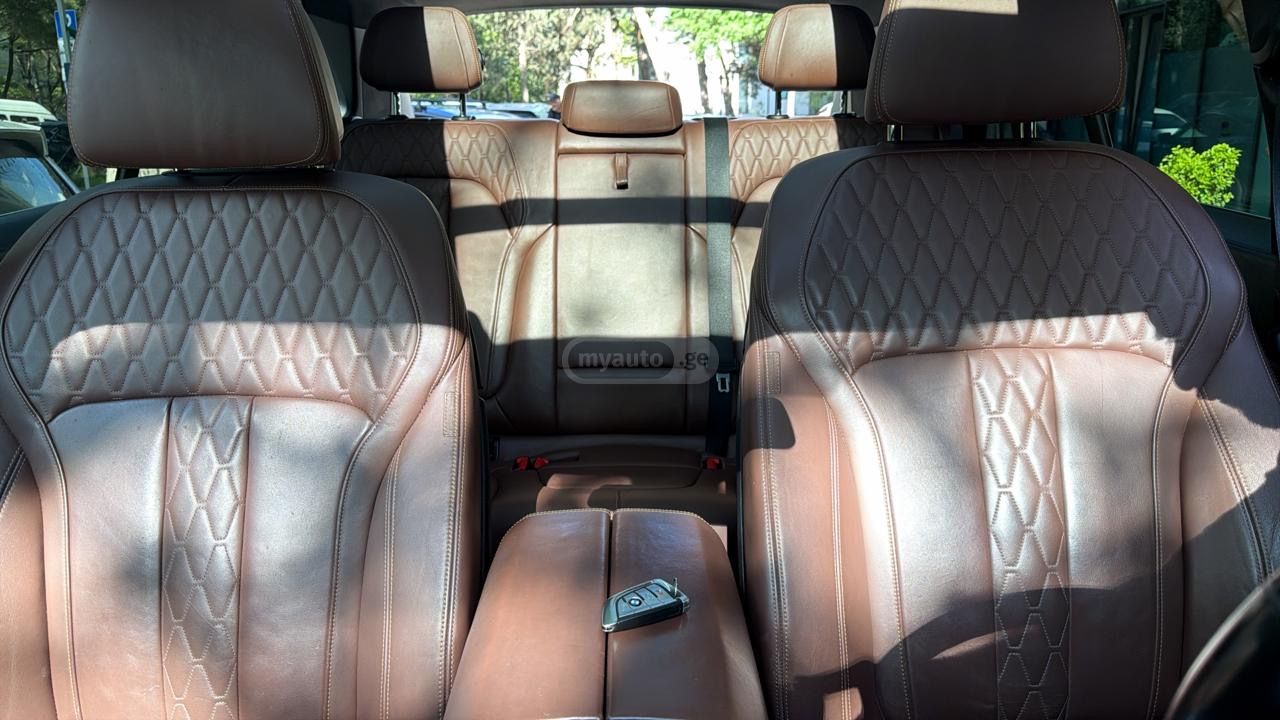 BMW X5 - фото 10