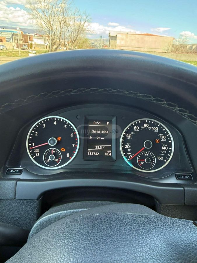 Volkswagen Tiguan - фото 14