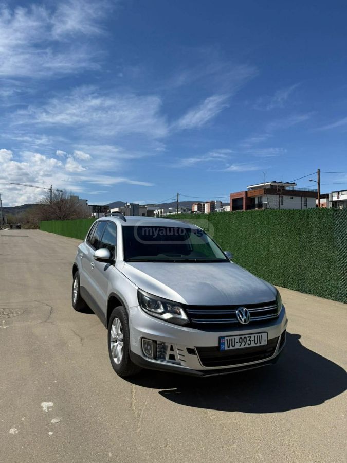Volkswagen Tiguan - фото 5