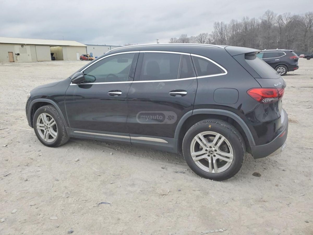 Mercedes-Benz GLA 250 - фото 2