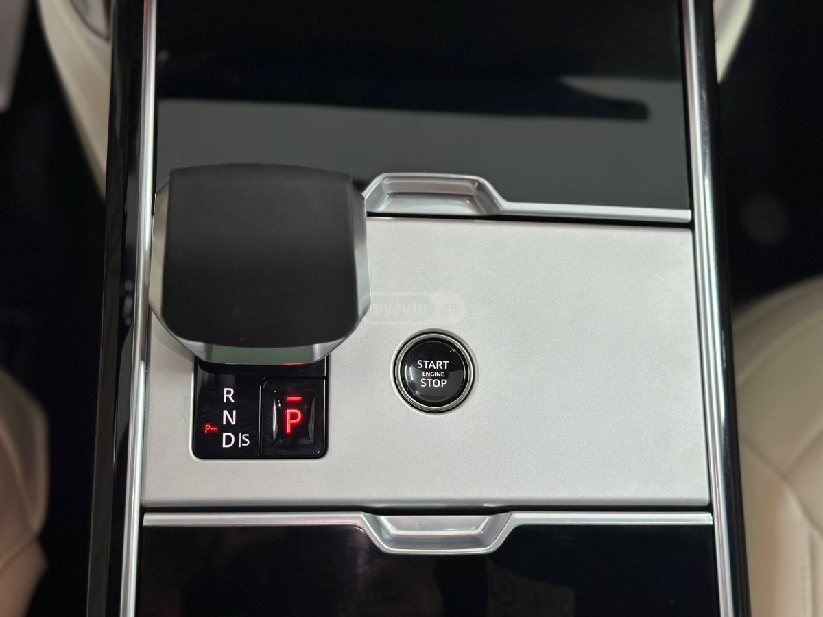 Land Rover Range Rover Vogue 2026 — миниатюра 12