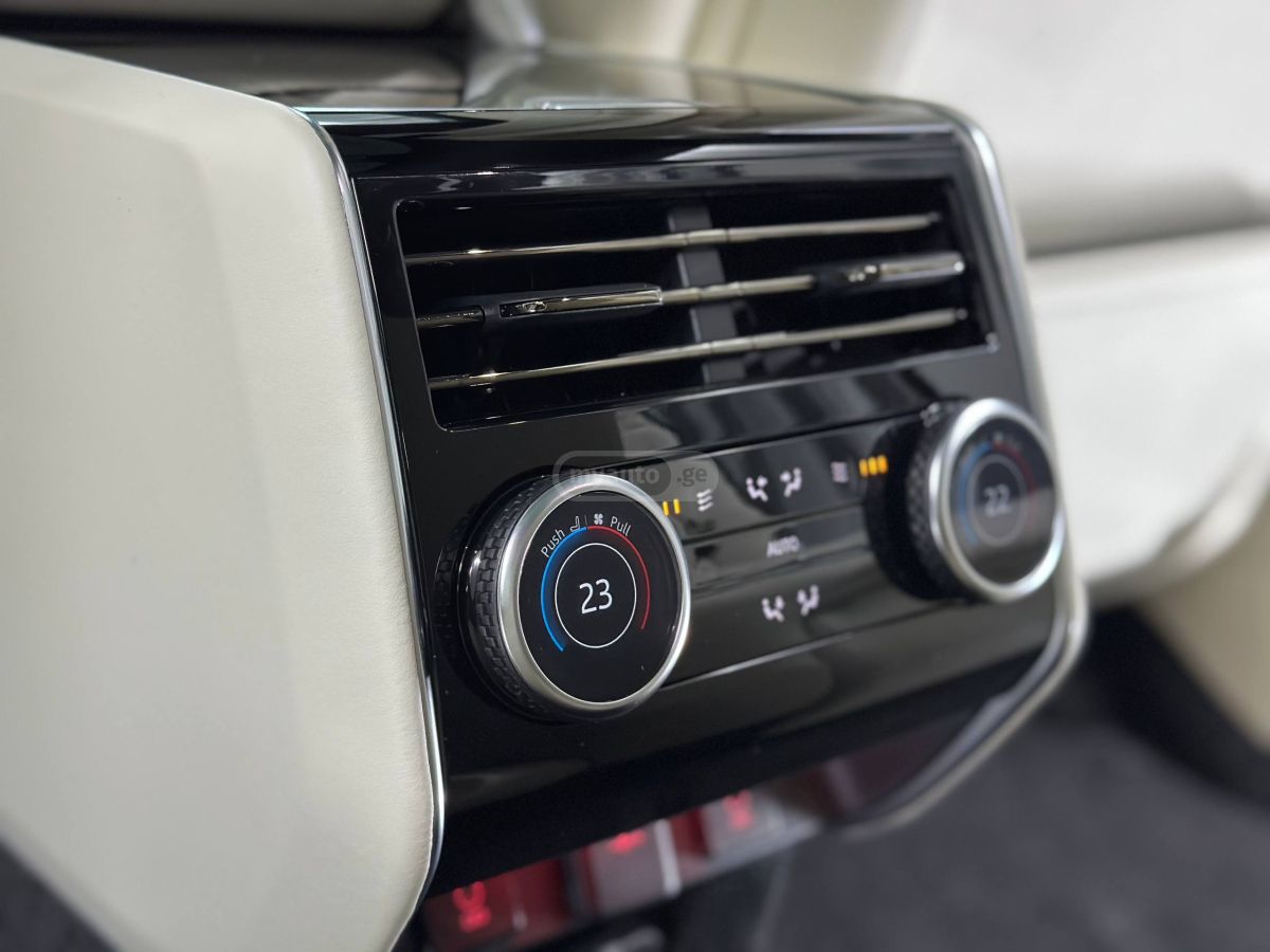 Land Rover Range Rover Vogue 2026 — миниатюра 14