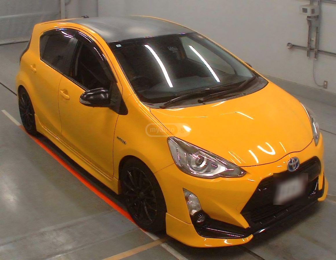 Toyota Aqua - фото 1