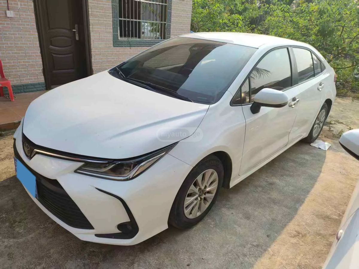 Toyota Corolla Fielder - фото 1