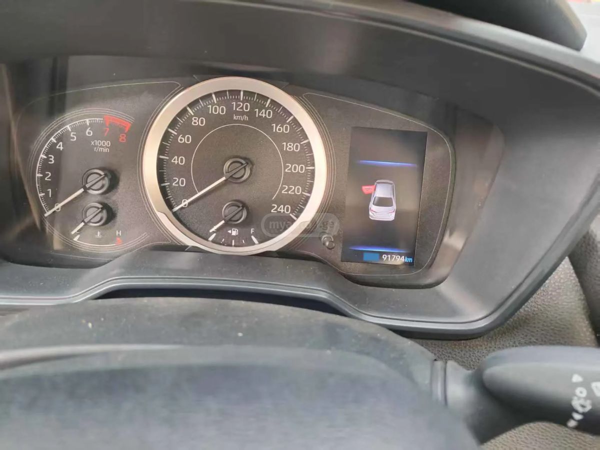 Toyota Corolla Fielder - фото 5