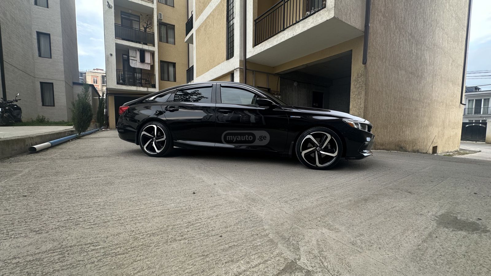 Honda Accord - фото 2