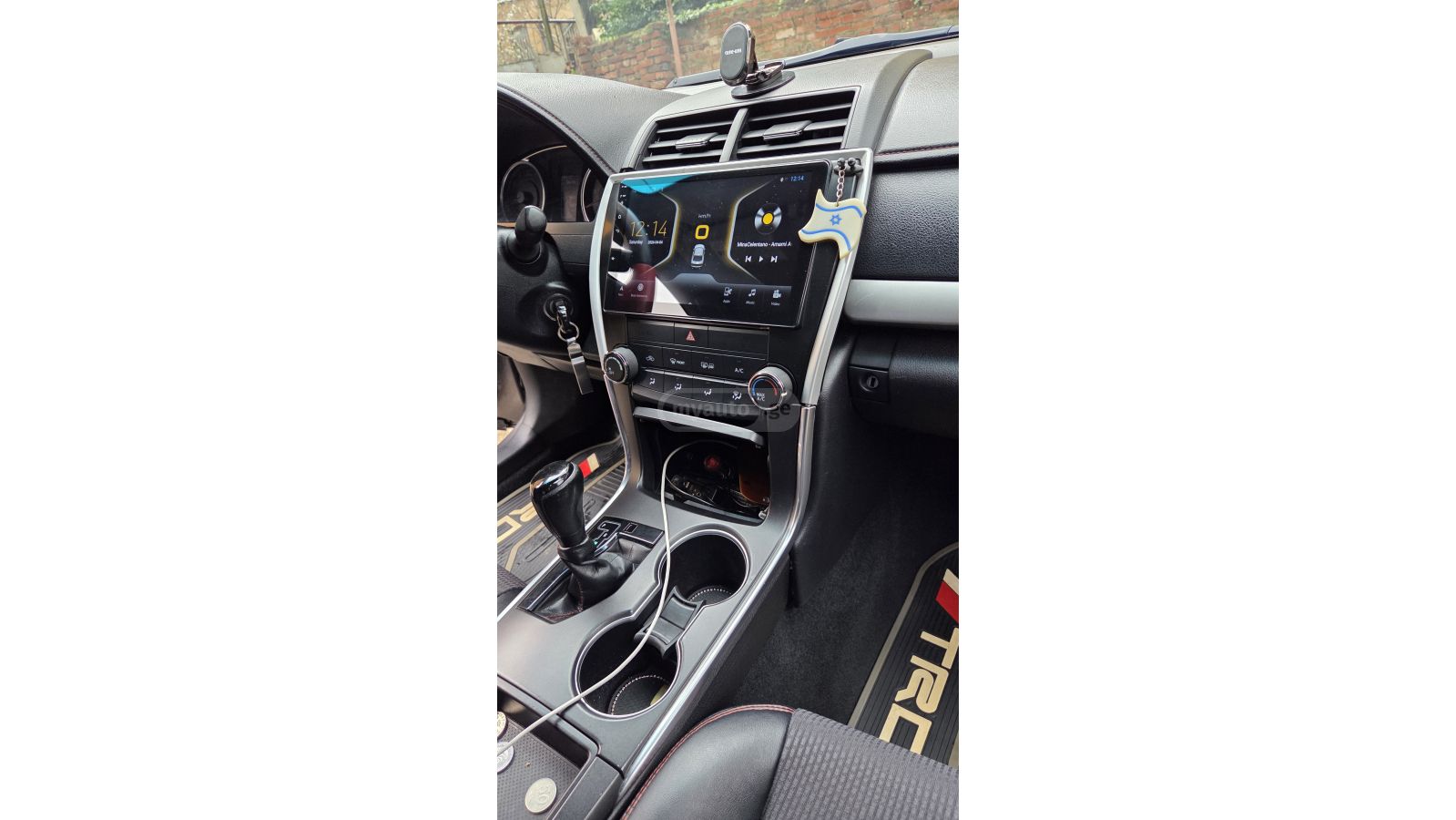 Toyota Camry - фото 6