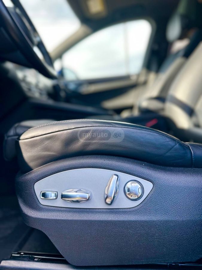 Porsche Macan S 2023 — миниатюра 8