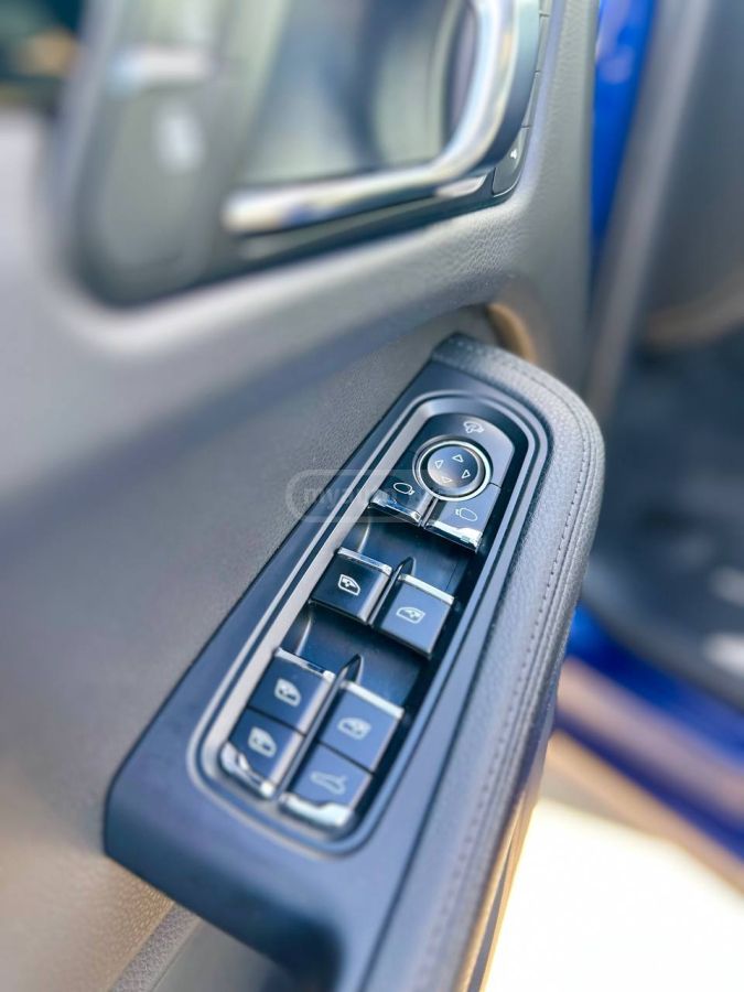 Porsche Macan S 2023 — миниатюра 9