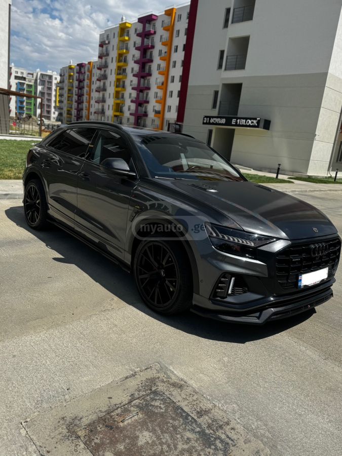 Audi Q8 - фото 2