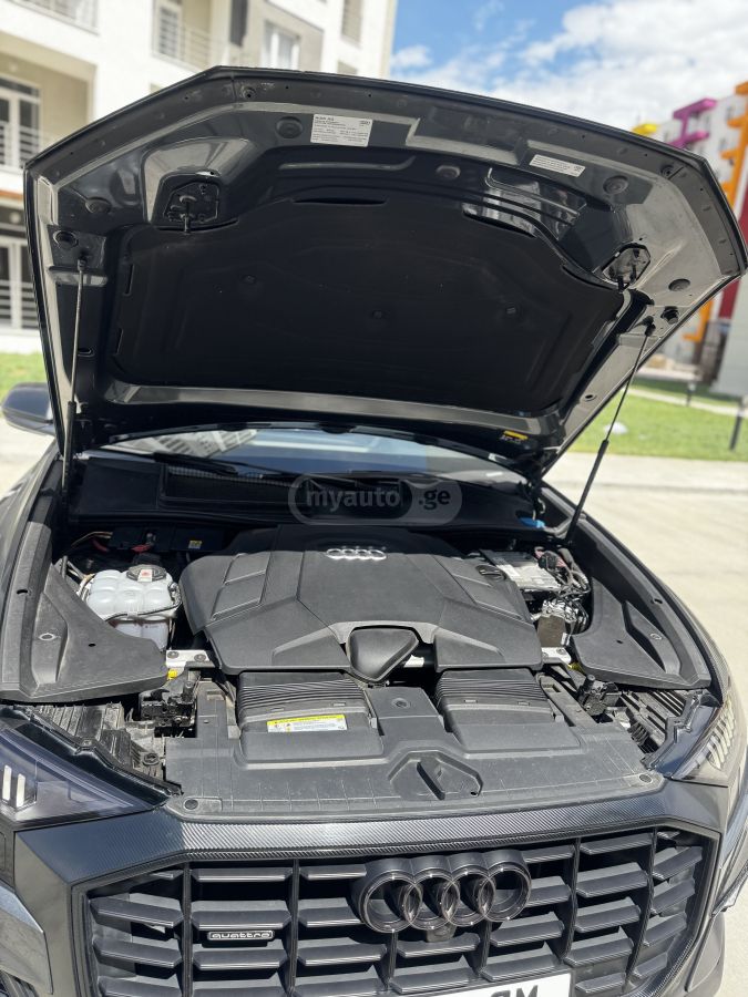 Audi Q8 - фото 9