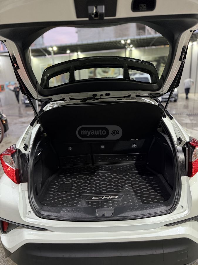 Toyota CHR - фото 7