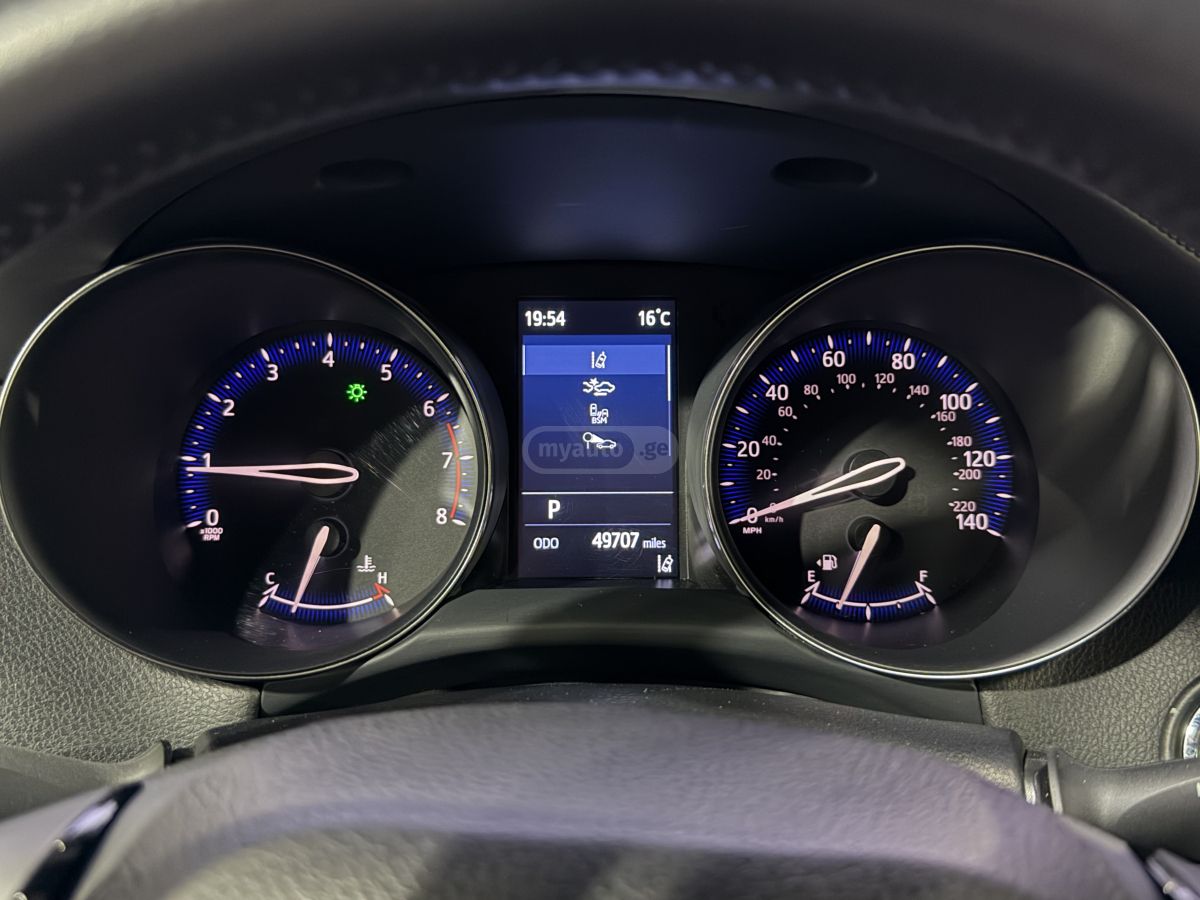 Toyota CHR - фото 8