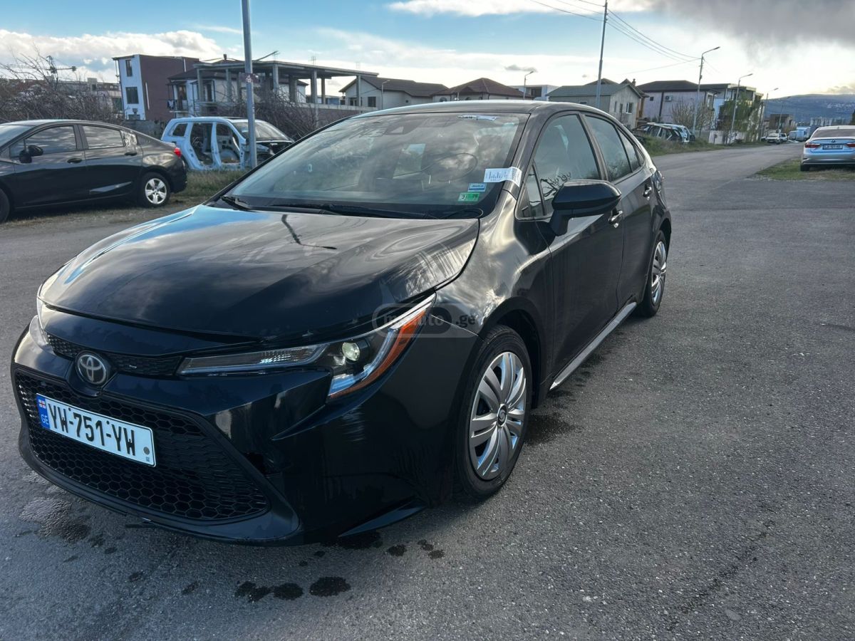 Toyota Corolla - фото 2