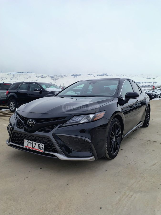 Toyota XSE 4dr Sedan CVT — миниатюра 1