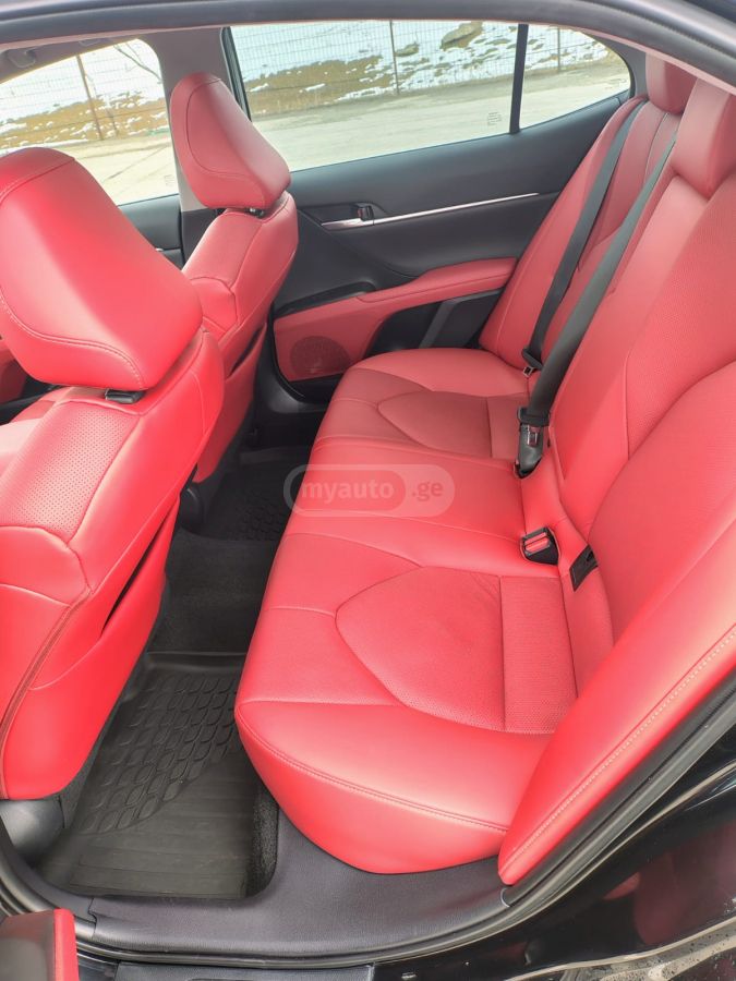 Toyota XSE 4dr Sedan CVT — миниатюра 13