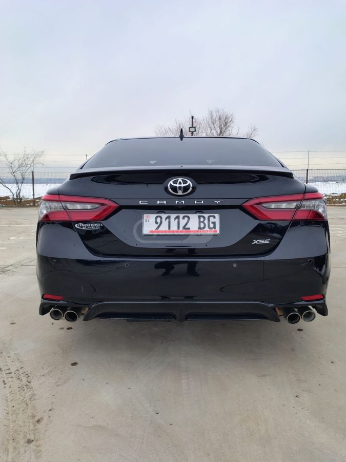 Toyota XSE 4dr Sedan CVT — миниатюра 3