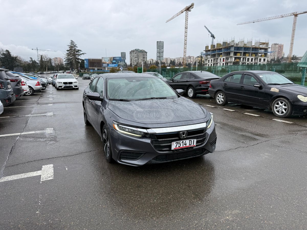 Honda Insight - фото 1