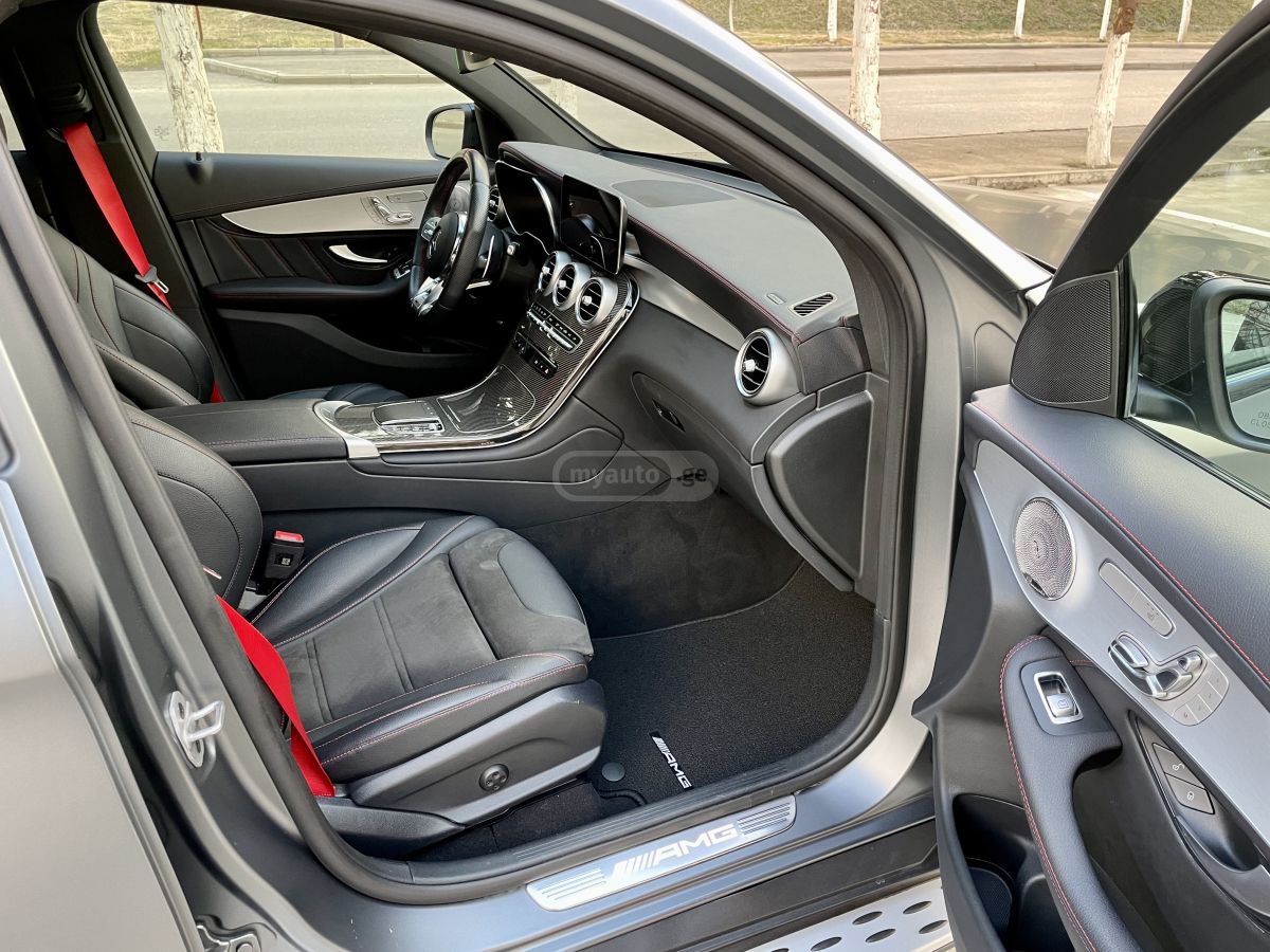 Mercedes-Benz /// AMG — миниатюра 9