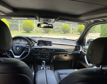 BMWX52017