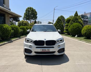 BMWX52017