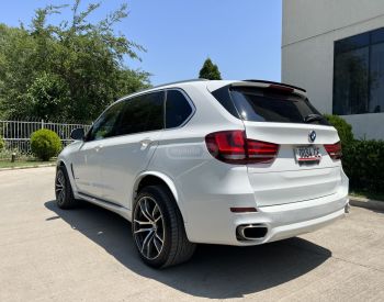 BMWX52017