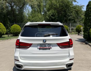 BMWX52017